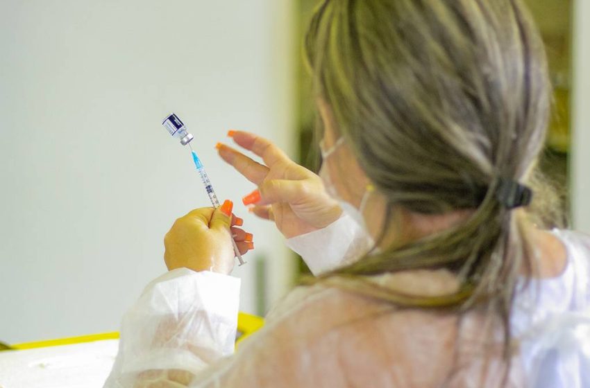  Covid-19: vacina brasileira mira variantes e facilidades logísticas