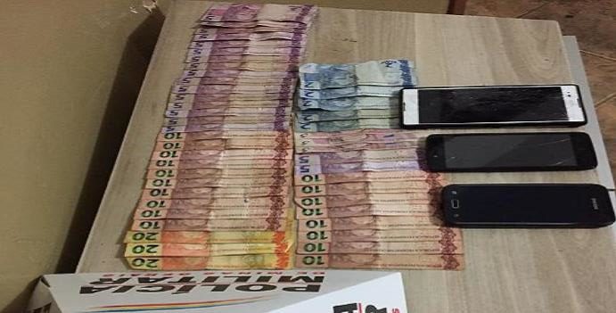  Dois homens presos por cometerem 05 roubos em Araxá
