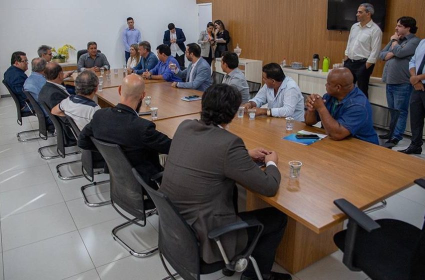  Governador Romeu Zema cumpre agenda em Araxá com lideranças