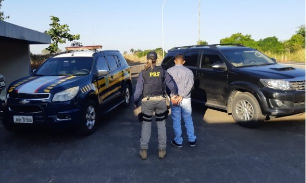  PRF prende homem com carro roubado em 2017