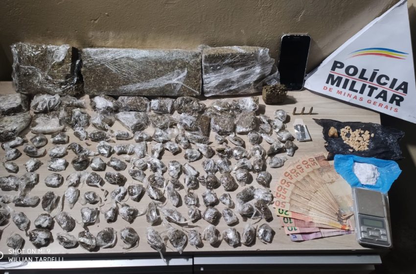  Arma, munição e grande quantidade de drogas apreendidas pela PM em Araxá