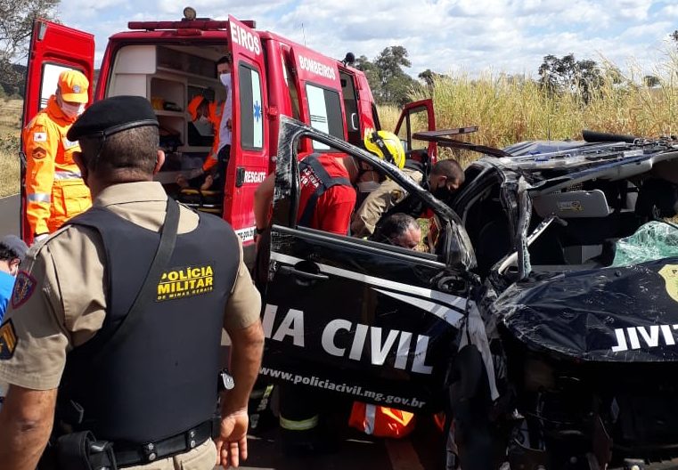  Delegada de Conquista sofre acidente em rodovia há 30 km de Araxá
