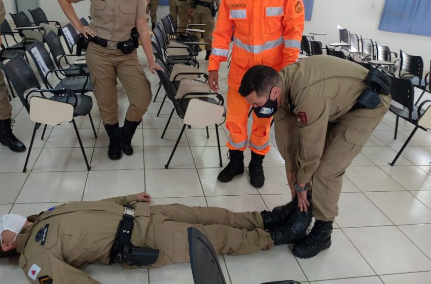  Bombeiros de Araxá ministram treinamento de Resgate Tático aos Militares do 37º BPM