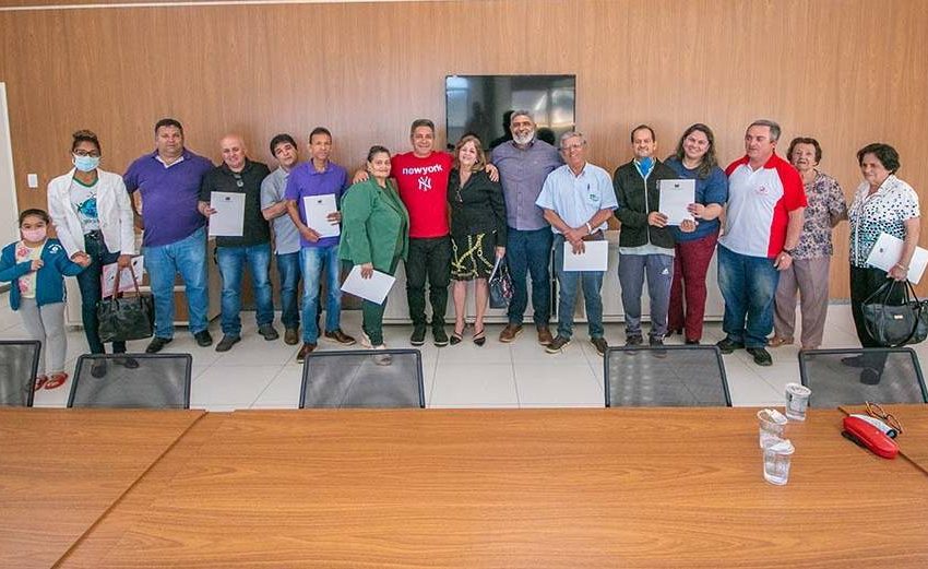  Prefeitura de Araxá assina mais de R$ 270 mil em convênios com sete entidades