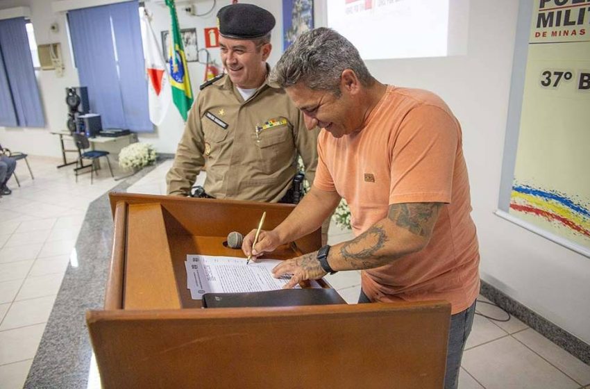  Prefeitura assina convênio para cessão de guardas patrimoniais à Central 190 da PM
