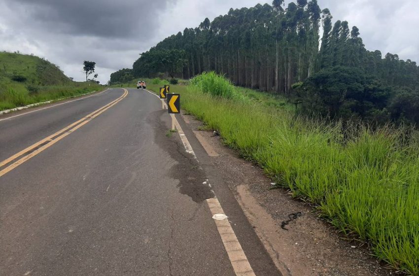  Trecho da rodovia Araxá-Tapira apresenta perigo de desmoronamento