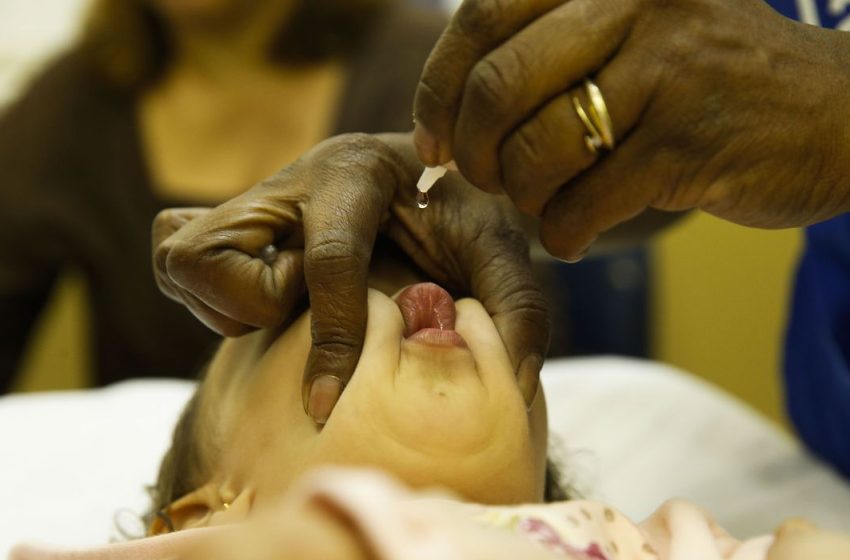  Cerca de 50% das crianças já foram vacinadas contra a pólio em Araxá
