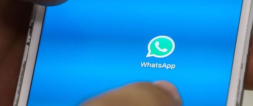 Maioria dos brasileiros se informa por WhatsApp