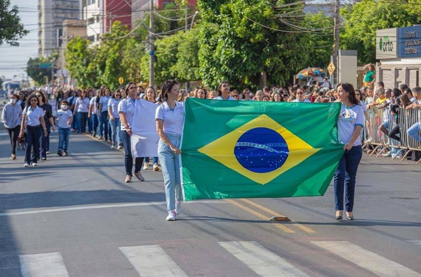  Desfile Cívico comemora a Independência do Brasil em Araxá
